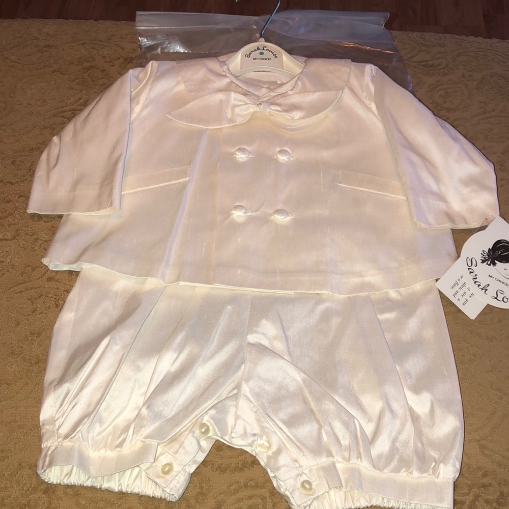 Sarah Louise Elegant 100% Silk Cream Baby Christening/Baptism Outfit w/Bow Tie